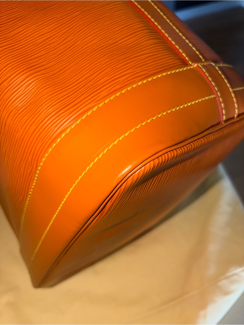 vintage Louis Vuitton Noé Bucket Bag - Picture 9 of 14